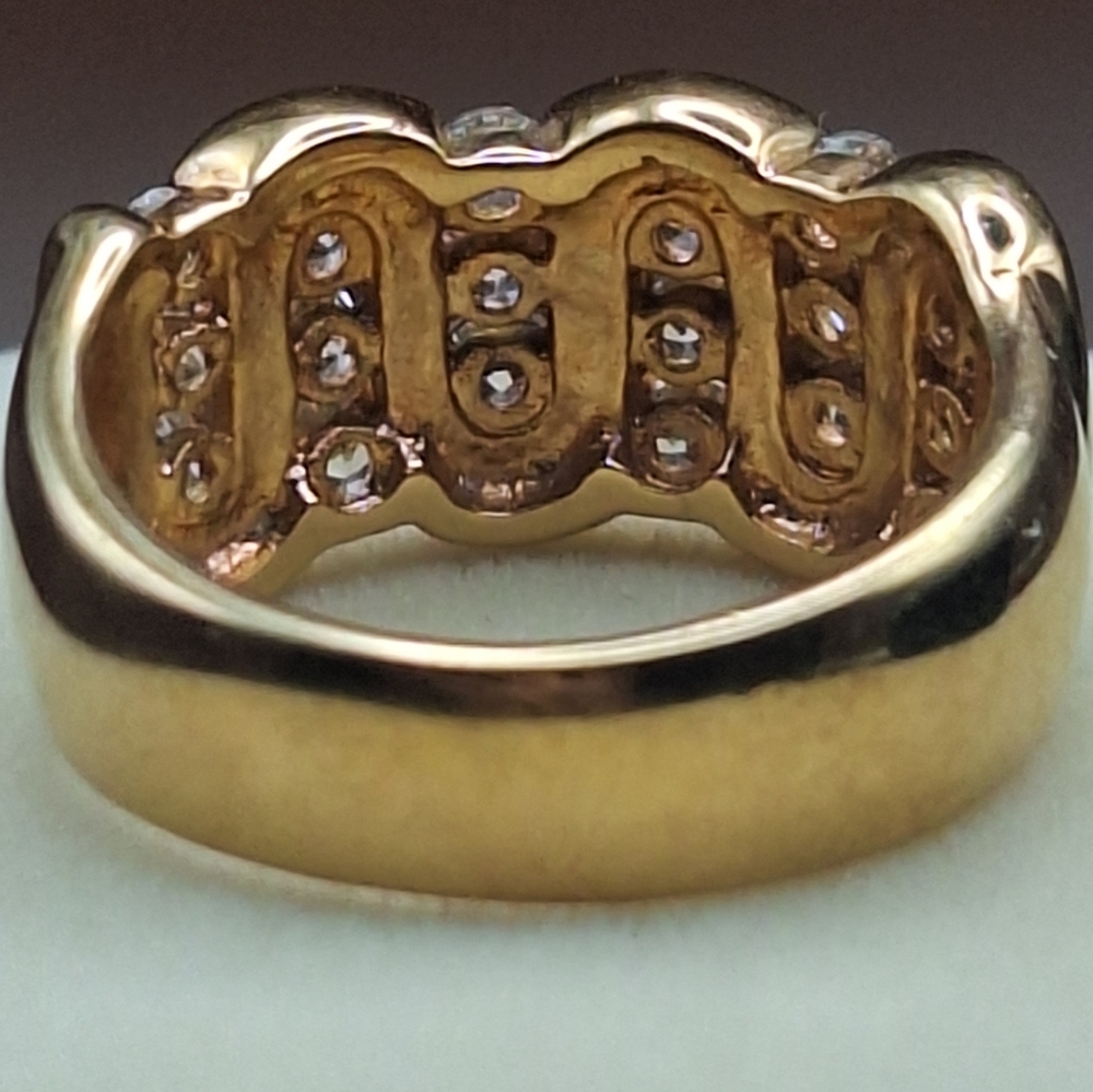 Retro 18K Gold-Plated Wave Ring with Sparkling CZ Accents – Size 6 - Picture 4 of 8